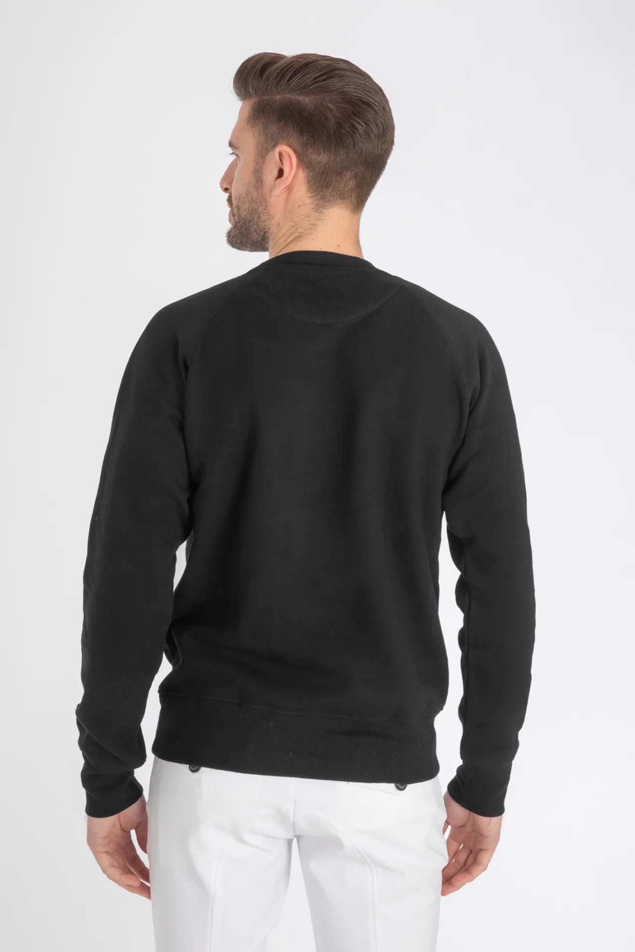 MAKEBE - Man Makebe Sweater